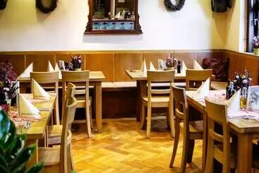 Weinhotel Des Riesling Zum Grünen Kranz