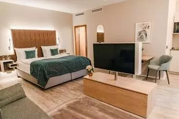 Hotel Maximilian Munich Apartments &