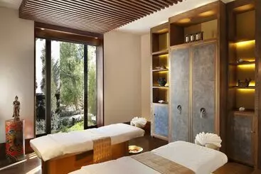 Hotel The St. Regis Lhasa Resort