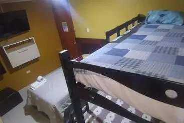 ペンション Hostal Milagros