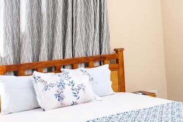 ホテル Agblor Lodge