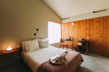 هتل Outsite Porto Mouco