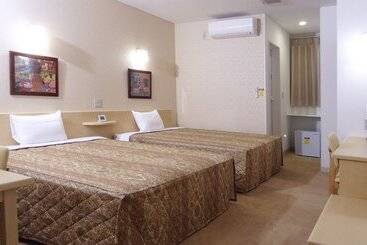 Motel Family Lodge Hatagoya Kisarazukou