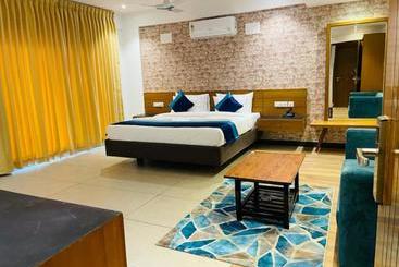 Hotel Royal Ace Boutique