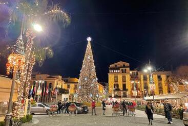 住宿加早餐  The Place Piazza Lauro