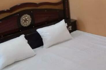 Hotelli Spot On 82079  Jk Palace