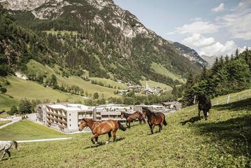 בית מלון כפרי Feuerstein Nature Family Resort