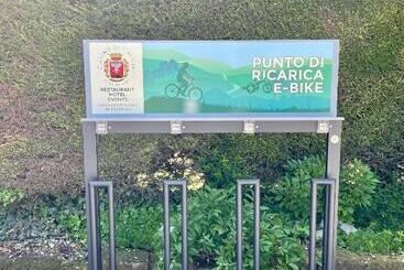 فندق Resort Casino Di Caccia