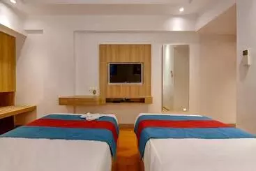 Hotel Freesia By Express Inn