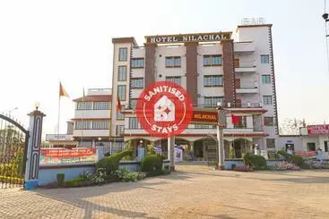 Hotel Vaccinated Staff  Oyo 30341  Nilachal