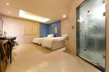 Hotel Cheonan Wa