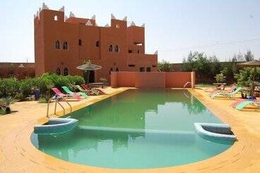 Well Center Riad Auberge Assounfou