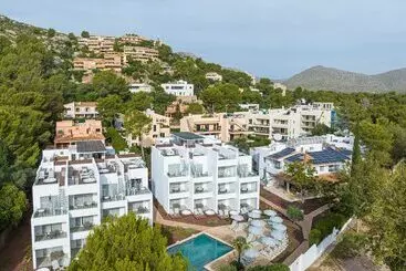 Cabot Las Velas Apartments