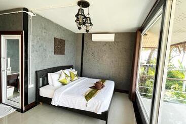 בית מלון כפרי Koh Jum Resort