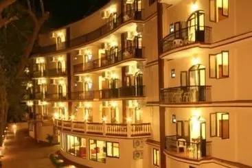 Hotel Nazri Resort