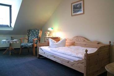 Отель Landhaus Geliti