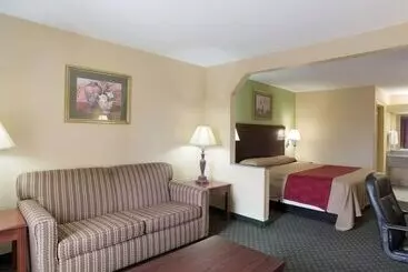 Hotel Rodeway Inn & Suites