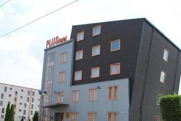 Hotel Plus
