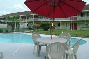 בית מלון כפרי Knights Inn Hardeeville