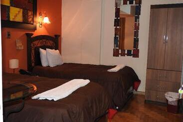 Отель Manco Capac