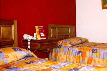 فندق Marlyn Downtown