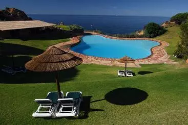 استراحتگاه Aldeamento Turistico Da Prainha