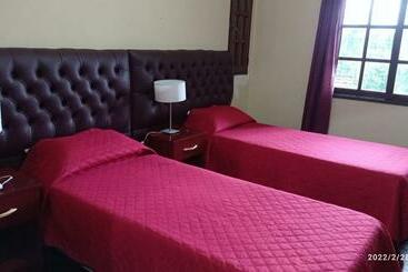 Hostel Hostería Familiar El Ceibo