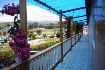 הוסטל Hosteria San Vicente