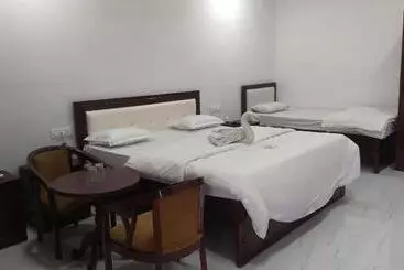 Hotel Vamoose Vrindavan Gopala Resort