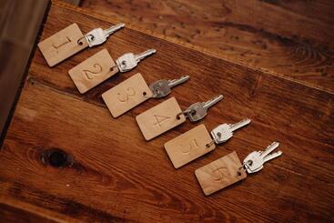 هتل آپارتمان Villa Adelaida