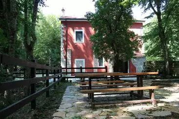 ホテル Cantoniera D Umbra Agriturismo