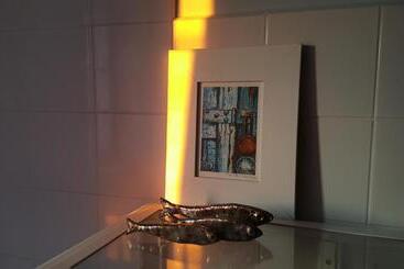 پانسیون Room Next To Porto Montenegro