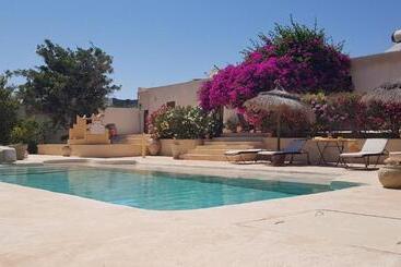 Bed & Breakfast Menzel Caja