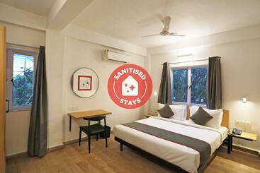 ホテル Vaccinated Staff Oyo Townhouse 195 Aarya Inn Salt Lake