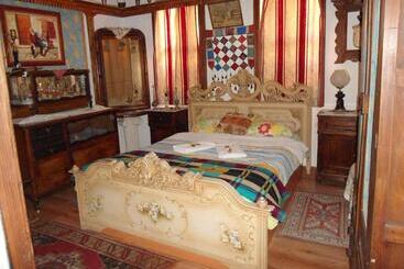 Homeros Pension & Guesthouse