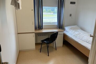 فندق Biri Arena Overnatting