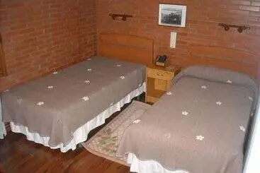 Hotel Hostal Paratene