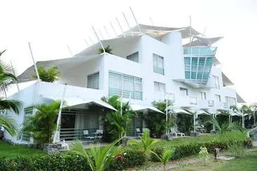 Hotel Montroi & Fitness