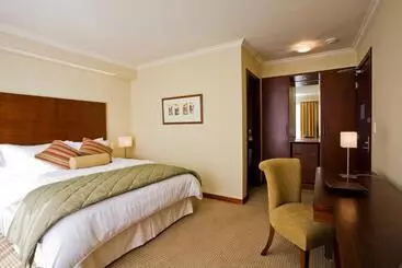 酒店 Stubel Suites & Cafe