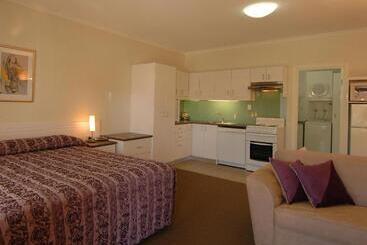 Mclaren Vale Motel & Apartments