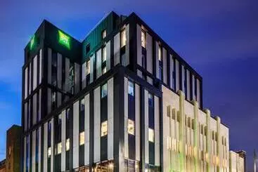 Hotelli Spark By Hilton London Romford