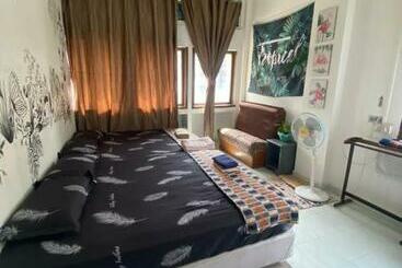 فندق Pesona Backpackers Inn