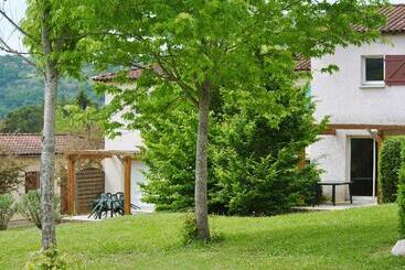 Aparthotel Le Domaine Des Cazelles By Ateya Vacances