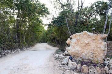 בית מלון כפרי Casa Nah Ku Hostel