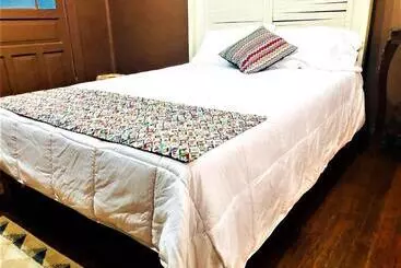 هتل Hostal Kuira Bá By Rotamundos