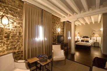 فندق ريفى El Morendal