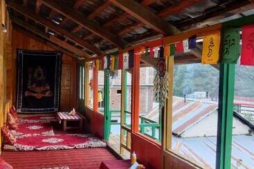 Hotel Mountain View Guesthouse And Cafe