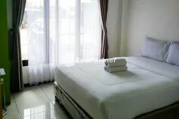 ホテル Sky Flores Bungalow Syariah Redpartner