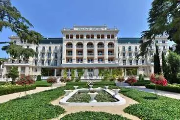 Отель Kempinski Palace Portorož