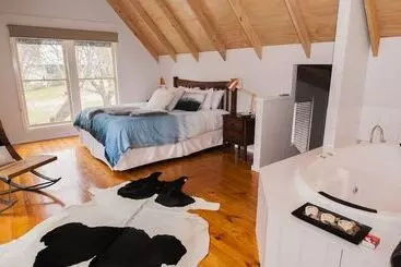 Hotel Abbys Cottages Bright